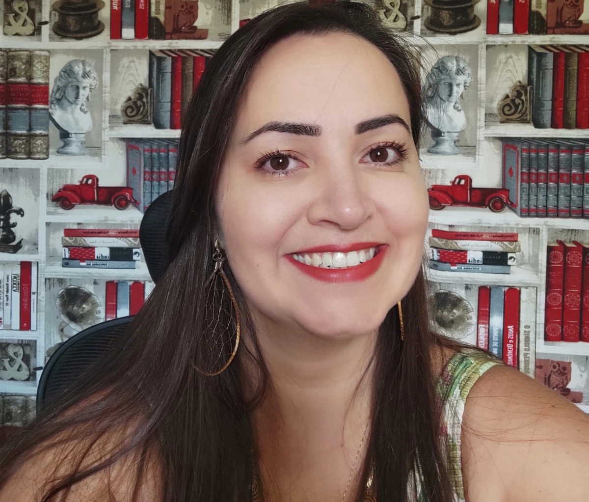 Mad skills: conheça Roziene, a consultora comercial da Alelo que aprendeu a arte da marcenaria Mad skills: conheça Roziene, a consultora comercial da Alelo que aprendeu a arte da marcenaria