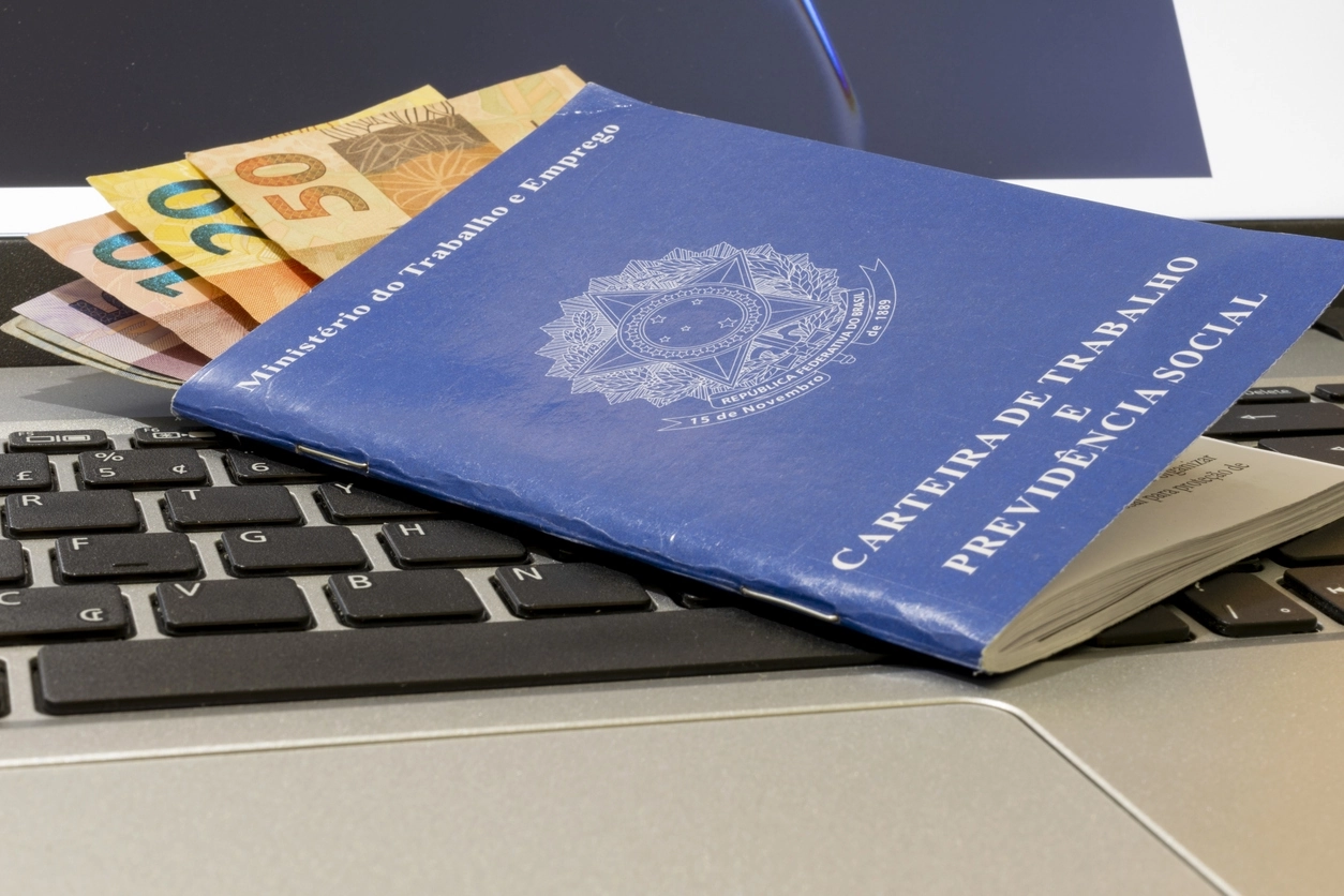 FGTS, INSS, entre outros: entenda os descontos do salário