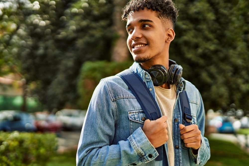 Jovem Aprendiz: impulsionando carreiras e transformando o mercado de trabalho Jovem Aprendiz: impulsionando carreiras e transformando o mercado de trabalho