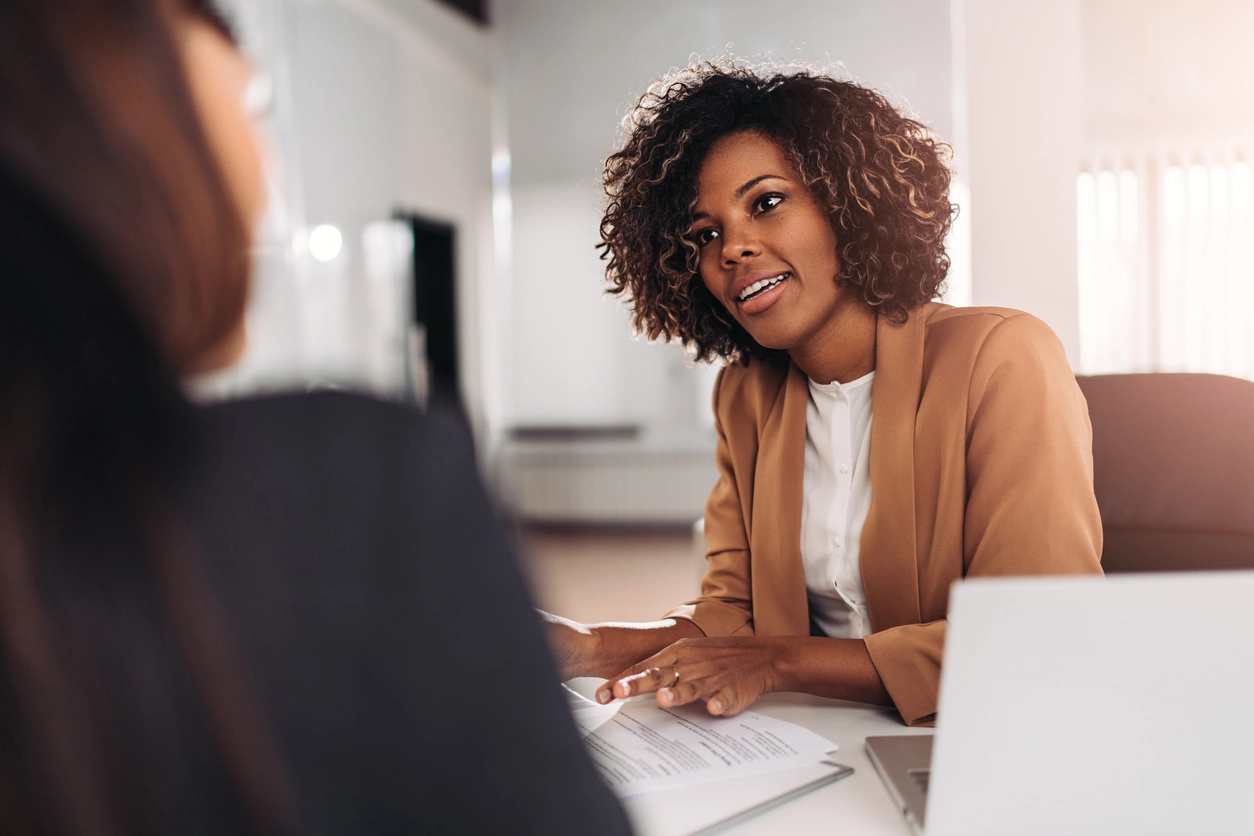 Por que as mulheres evitam vagas onde não cumprem 100% dos requisitos? Por que as mulheres evitam vagas onde não cumprem 100% dos requisitos?