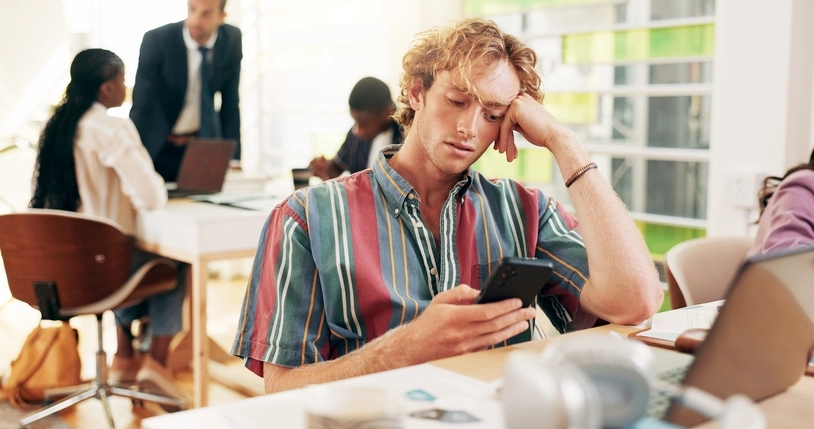 Boreout: quando o tédio no trabalho vira problema sério Boreout: quando o tédio no trabalho vira problema sério