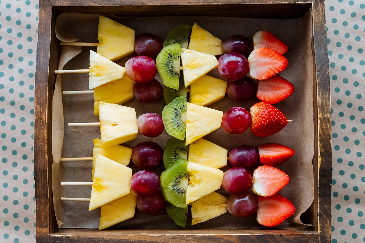 Espetinho de frutas Espetinho de frutas