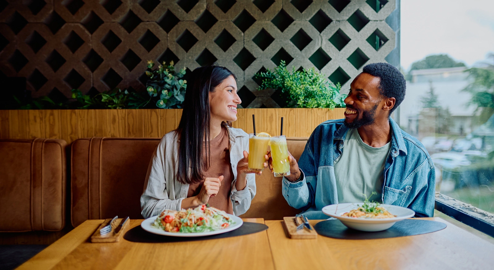 Mês virou, Alelo recheou: restaurantes com sabores do mundo para você experimentar